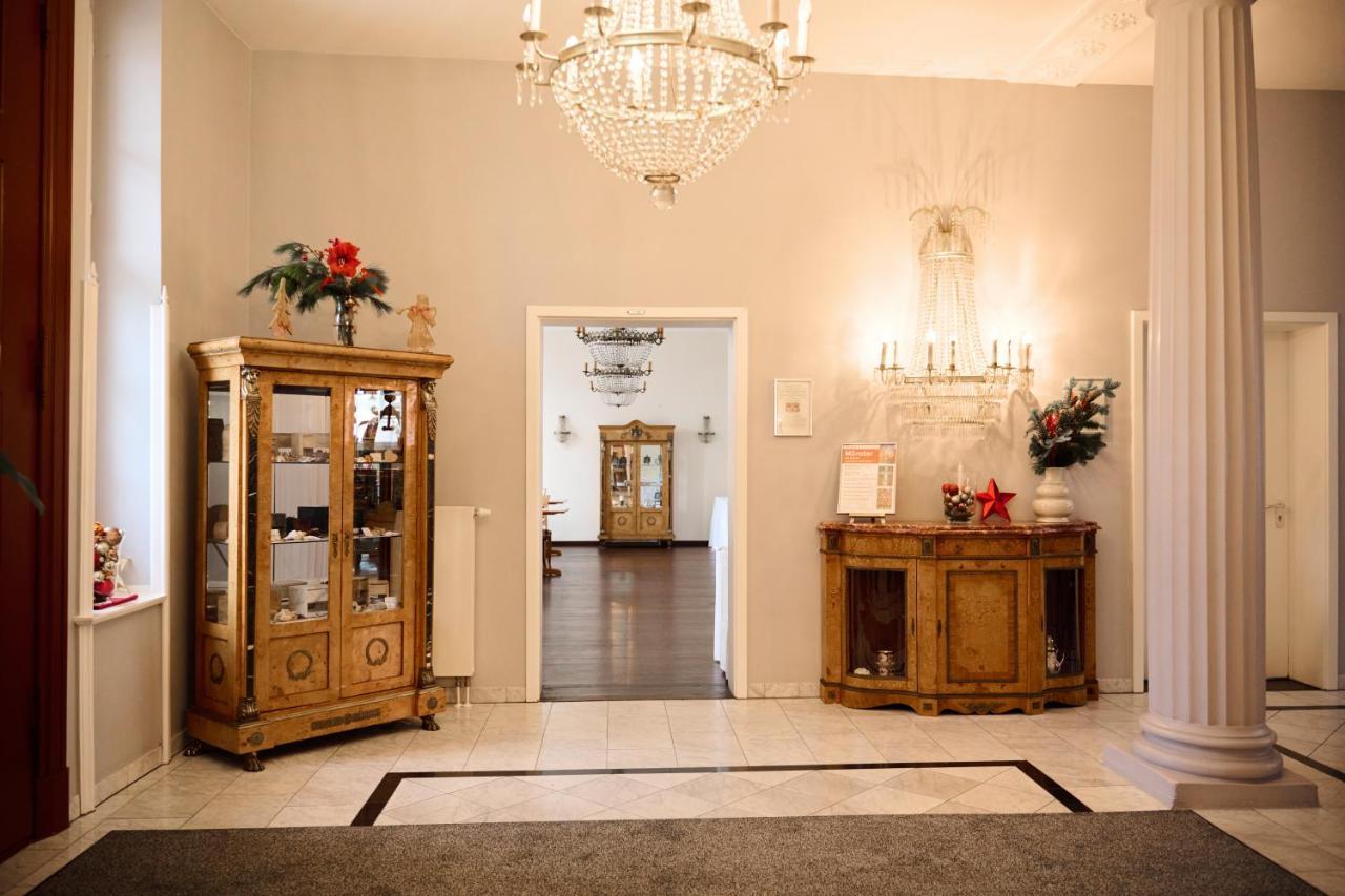 Prinzenpalais 4*