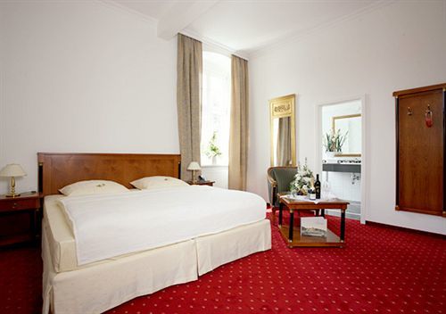 Prinzenpalais